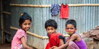 Niños pobres y sin tecnología, excluidos de las aulas de clases en Honduras