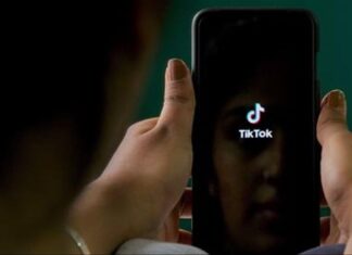 Una universidad de Florida sugiere a sus estudiantes dejar de usar TikTok