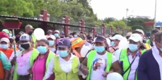 Empleados del aseo protestan en Tegucigalpa pidiendo seguridad y estabilidad laboral