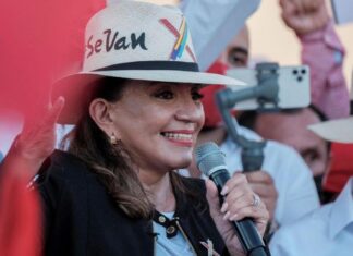 Xiomara Castro supera los 1,7 millones de votos con el 98,8% escrutado en Honduras