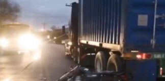 Motociclista muere tras impactar con rastra en carretera al sur de Honduras