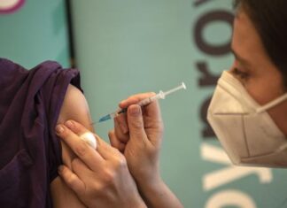 Chile aprueba el uso de la vacuna Pfizer en niños desde los cinco años