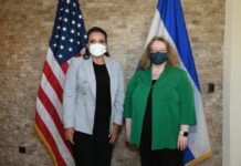 La encargada de negocios de EE. UU. felicita personalmente a Xiomara Castro por su triunfo electoral