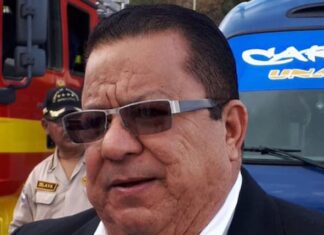 Cossette López anda más perdida que la grúa de tránsito, responde Lanza