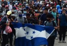 Unos 800 hondureños salen del país diariamente buscando el sueño americano, dice el Obispo Lloyd Allen