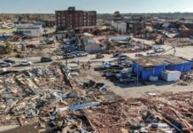 Gobernador de Kentucky: «Hemos perdido más de 80 habitantes» por tornados