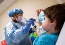 Nueva York notifica un aumento de hospitalizaciones de niños con Covid-19