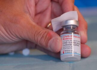 Moderna inicia ensayos clínicos de la vacuna contra la variante ómicron