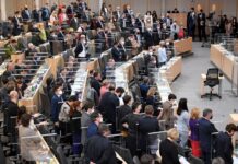 Austria, primer país europeo en votar mandato de vacunación