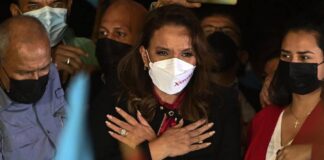 Hondureños en EE. UU. piden a Xiomara Castro acciones contra la crisis migratoria