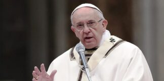 El papa pide diálogo y justicia para lograr la armonía social en Kazajistán