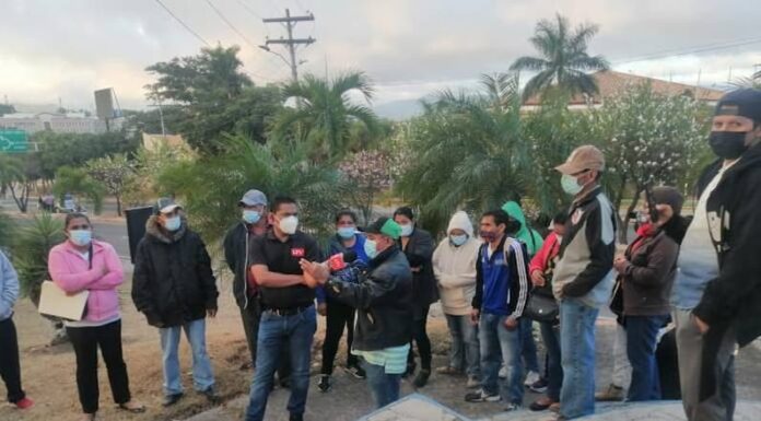 Habitantes de Lomas del Diamante manifiestan a favor de investigación del Ministerio Público