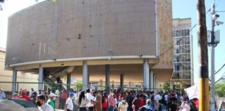 Molestos e indignados seguidores de Libre tras “traición” en el Congreso Nacional