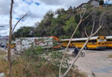 Transportistas realizan paro de labores en las calles de la capital