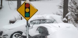 Ciclón bomba en EE. UU. deja nieve, frío, cortes de luz y suspensión de vuelos