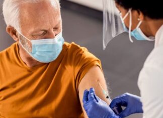 España administrará la cuarta dosis contra el Covid a personas de alto riesgo