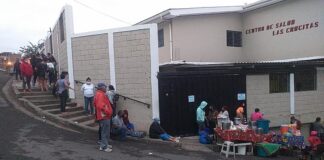 Tomados centros de Salud Alonzo Suazo y Las Crucitas