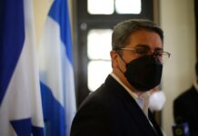 Abogados consideran que el expresidente Hernández no gozará de alguna inmunidad tras ser juramentado como diputado del Parlacen