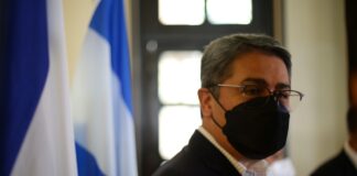 Abogados consideran que el expresidente Hernández no gozará de alguna inmunidad tras ser juramentado como diputado del Parlacen