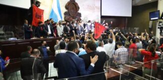 Empresarios hondureños piden a políticos dialogar ante crisis en Parlamento