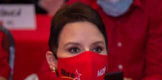 Beatriz Valle sigue sin reconocer a Redondo como presidente del Congreso Nacional  y anuncia demanda internacional contra el Estado