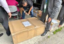 Inspeccionan bodega del MP donde guardan evidencias en el caso de los hospitales móviles