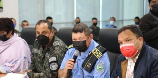 La comisión de traspaso residencial verifica el plan de seguridad y acreditaciones para la toma de posesión