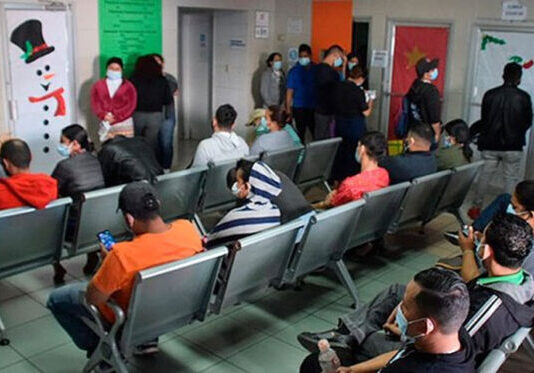 Derechohabientes denuncian caos total en el IHSS: “Es una burla, no hay atención y seguimos pagando”