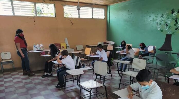 El ministro de educación anuncia que la matrícula escolar iniciará el 1 de febrero a nivel nacional