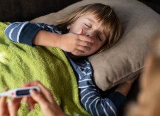 Pediatras alertan «explosión» de casos Covid-19 en menores