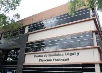 Morgue capitalina entrega cuerpo equivocado a sus familiares, denuncian parientes