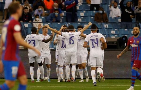 El Real Madrid gana 2-3 y elimina al Barcelona de la Supercopa de España