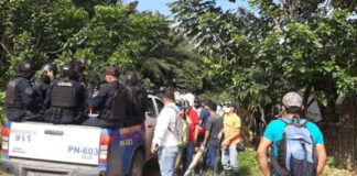 Comitiva del gobierno busca resolver el conflicto de tierras en Colón