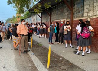 Los colegios públicos inician clases semipresenciales en el territorio nacional