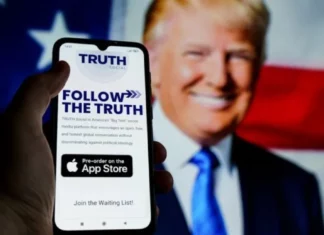Donald Trump lanza su propia red social «Truth Social», para competir con Twitter