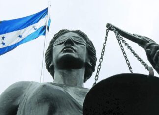 Sería una verguenza y un «mal mensaje» si Chimirri y Flores Lanza salen en libertad, dice Jurísta