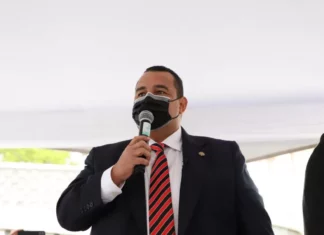 Alcalde Jorge Aldana celebra “bodas gratis” en la capital
