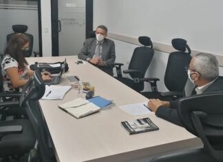 Ministro de Salud rinde declaración ante al MP por denuncia de medicamentos vencidos