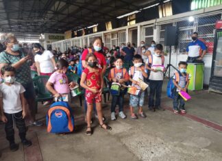 LOTO hace donación de útiles escolares a Niños del Mercado Medina