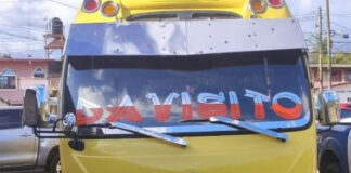 Capturan a un motorista por transportar de manera ilegal a 25 ciudadanos cubanos