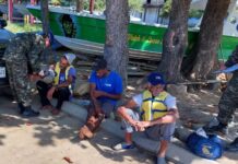 La Fuerza Naval rescató a cuatro náufragos en alta mar