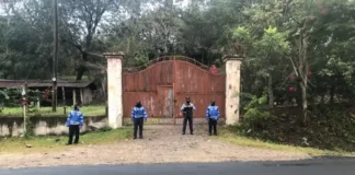 Policía resguarda propiedades del expresidente Hernández, en Gracias, Lempira