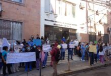 Personal de primera línea continúa en protestas frente a la Secretaría de Salud exigiendo plazas permanentes