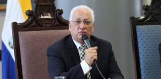 El rector de la UNAH, Francisco Herrera, reitera que eliminar la PAA no es una opción