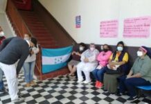 Empleados del Hospital San Felipe, exigen que las nuevas autoridades sean del Partido Libre
