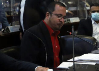 Diputado Sergio Castellanos amenaza con crear otra universidad vía CN, si la UNAH no elimina la PAA