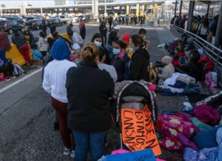 Falsa agente de inmigración estafó unos 15.000 dolares a migrantes en Florida