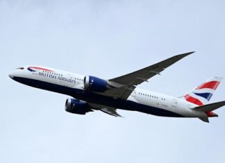 Rusia cierra su espacio aéreo a aerolíneas británicas