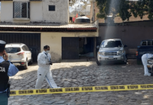 Asesinan a un maestro dentro de su casa en la colonia Kennedy de la capital