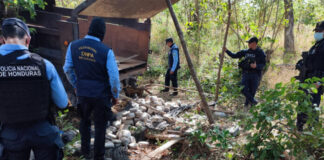 Decomisan vehículo que transportaba droga en Choluteca